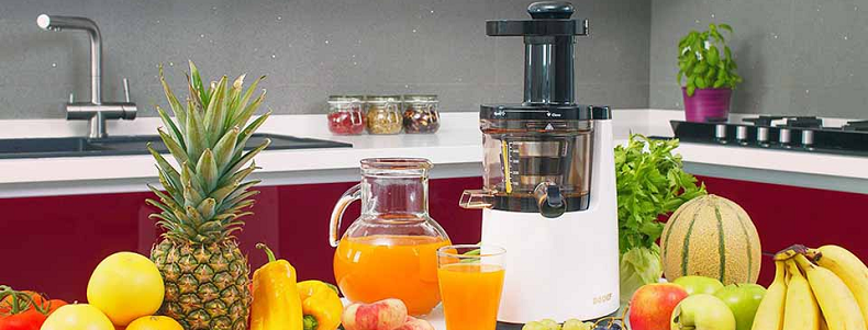 extracteur de jus dans une cuisine