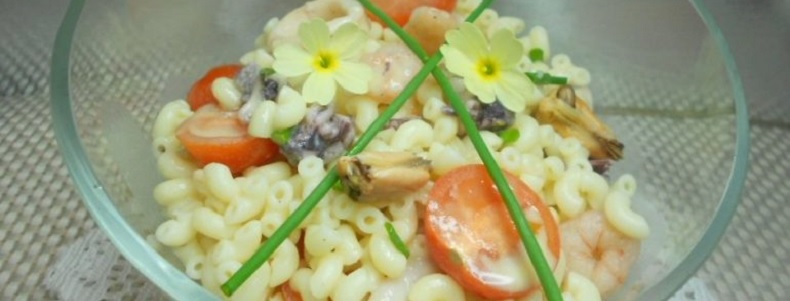 Salade de coquillettes fruits de mer